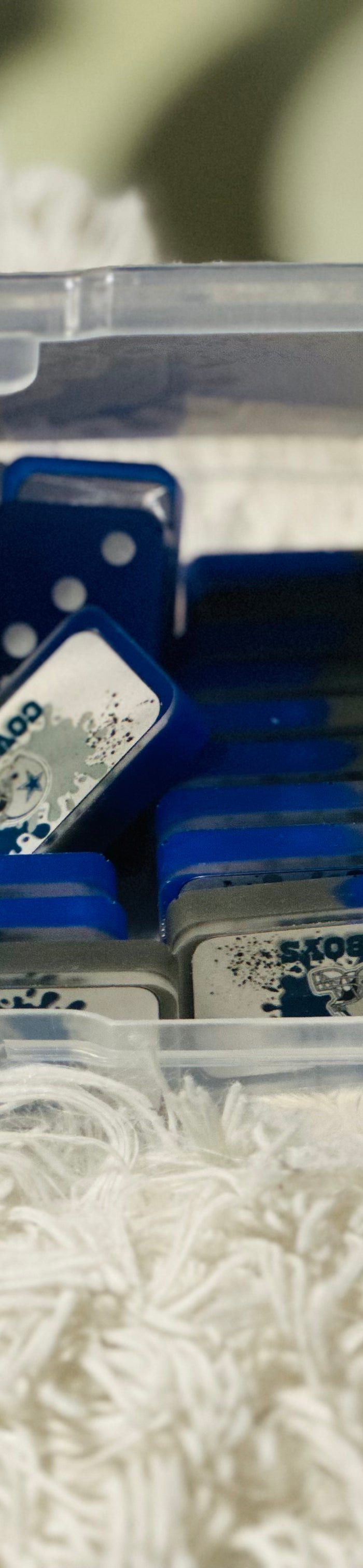 <h2>      Custom Dallas Cowboys Domino Set</h2>